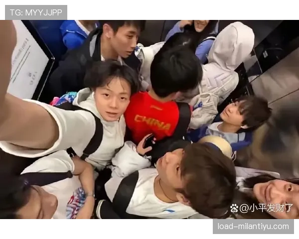 陈艺文训练完直接啃鸡腿?这自律和放纵切换也太真实了 陈艺文训练完直接啃鸡腿?这自律和放纵切换也太真实了